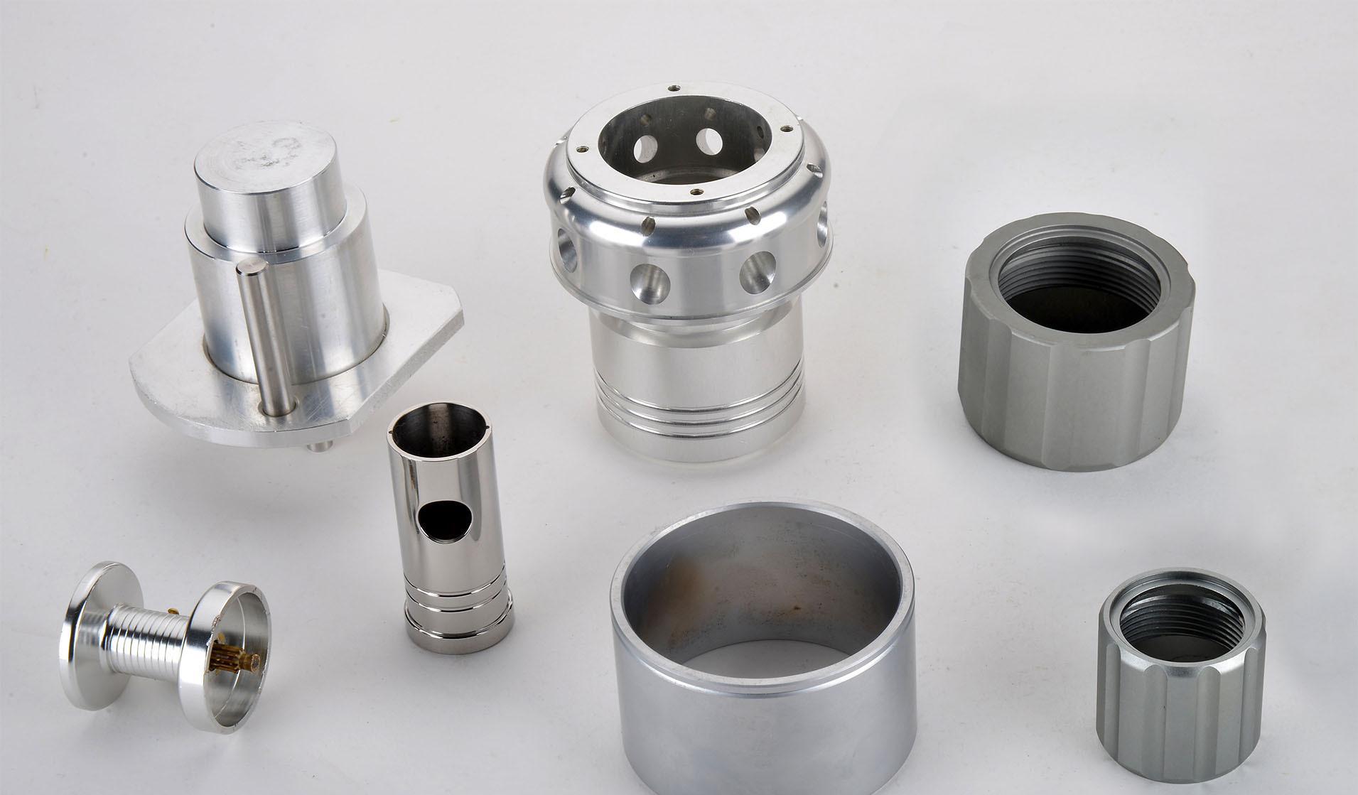 CNC加工金属零件 新手选择3D打印手板模型加工打样还是CNC加工?选择当地还是全国3D打印公司?