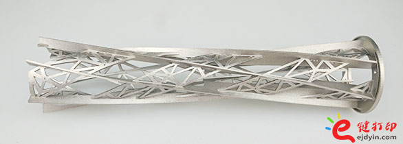 “七彩云南·秘境百马”奖杯2